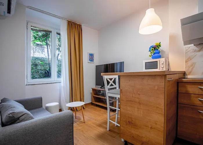Apartments Euphoria East