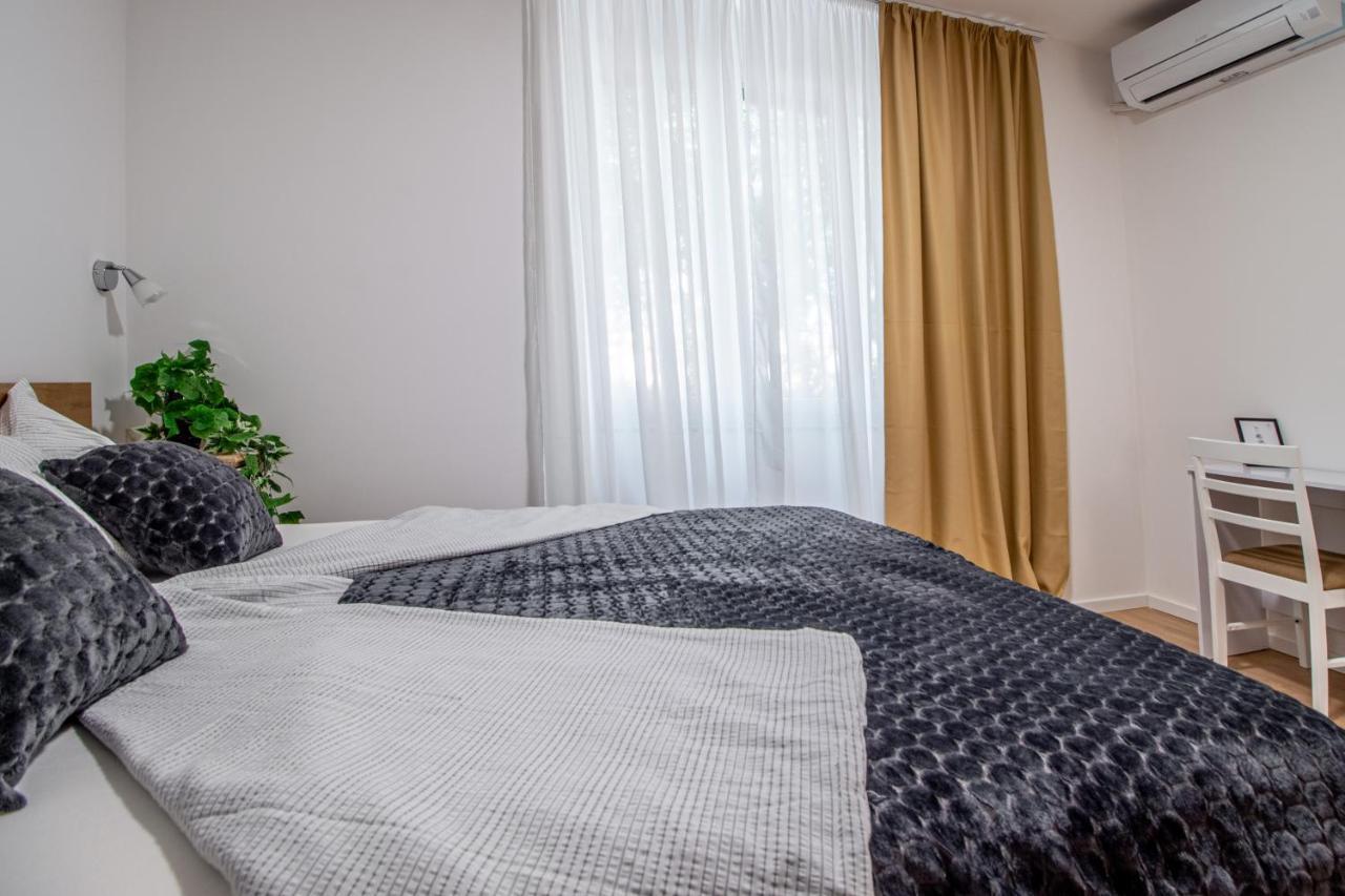Apartma Euphoria East