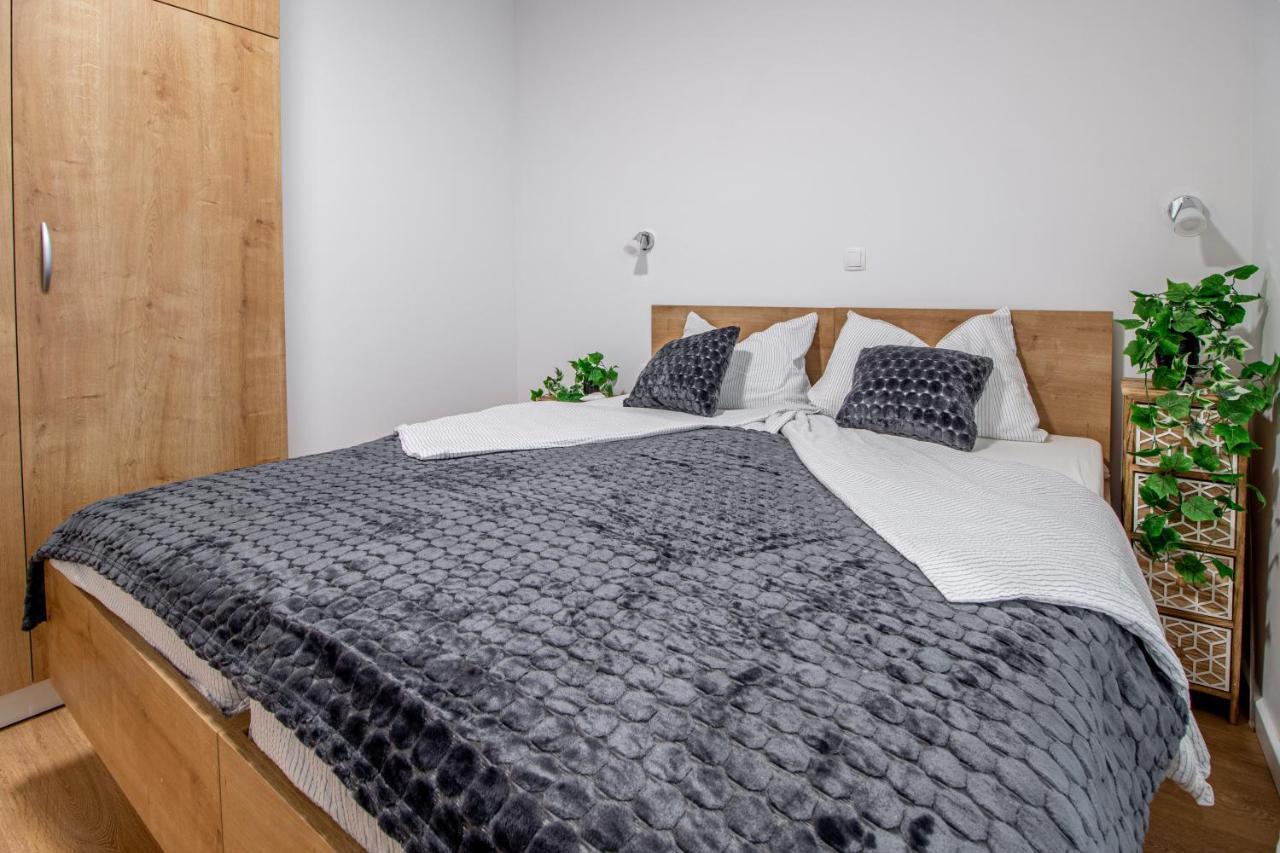 Euphoria East Apartment