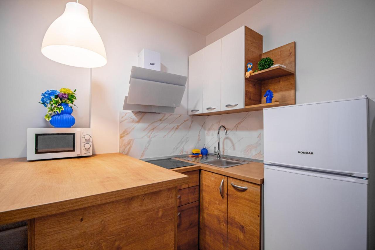 Euphoria East Apartment
